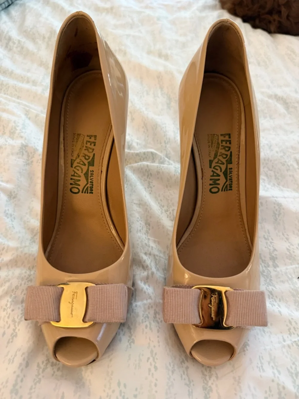 Salvatore Ferragamo Nude Patent Leather Peep-Toe, Bow Pumps with Gold Accent - Picture 3 of 5